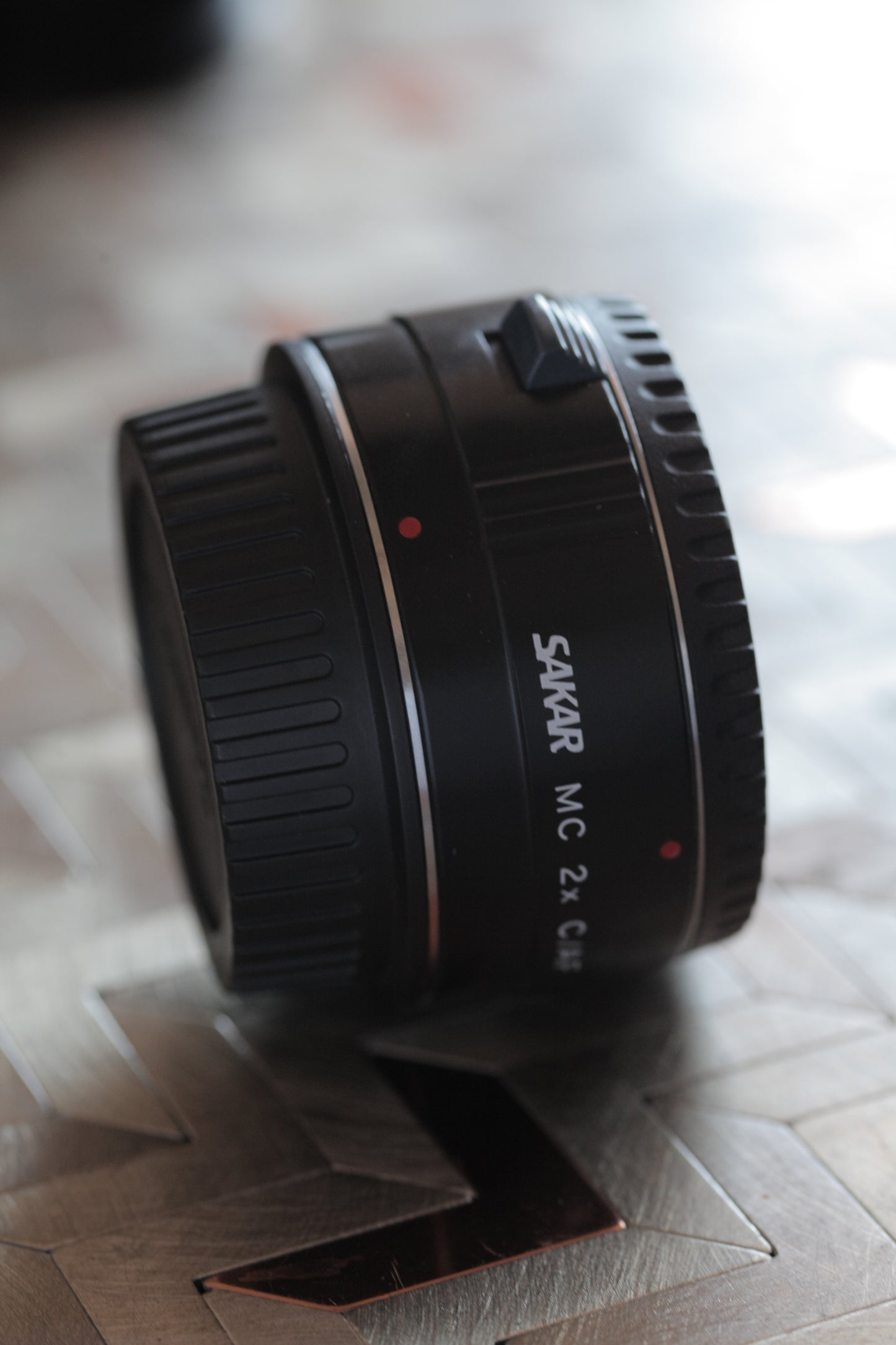 Sakar EF MC 2X C/AF – Teleconvertidor 2X con Enfoque Automático para Canon EF