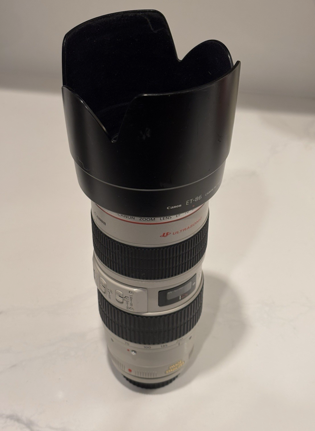 Canon EF 70-200mm f/2.8 L IS USM – Telefoto Profesional de Alto Rendimiento