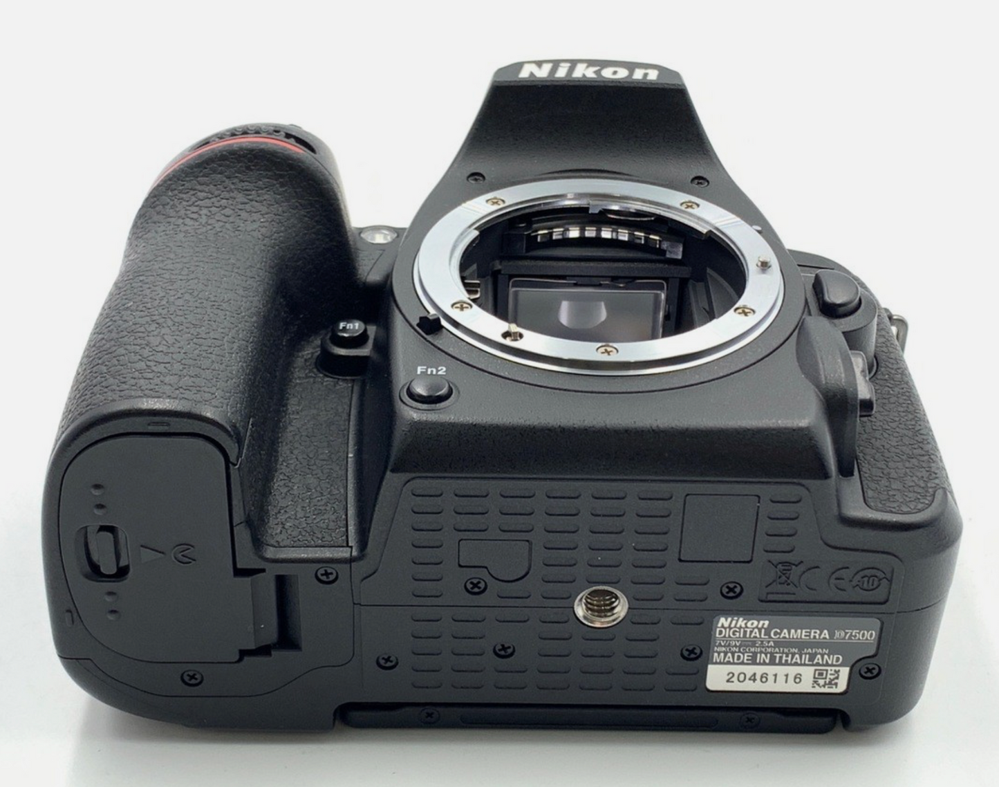 Nikon D7500 — Cámara DSLR APS-C de Gama Alta (Solo Cuerpo) 6755 disparos