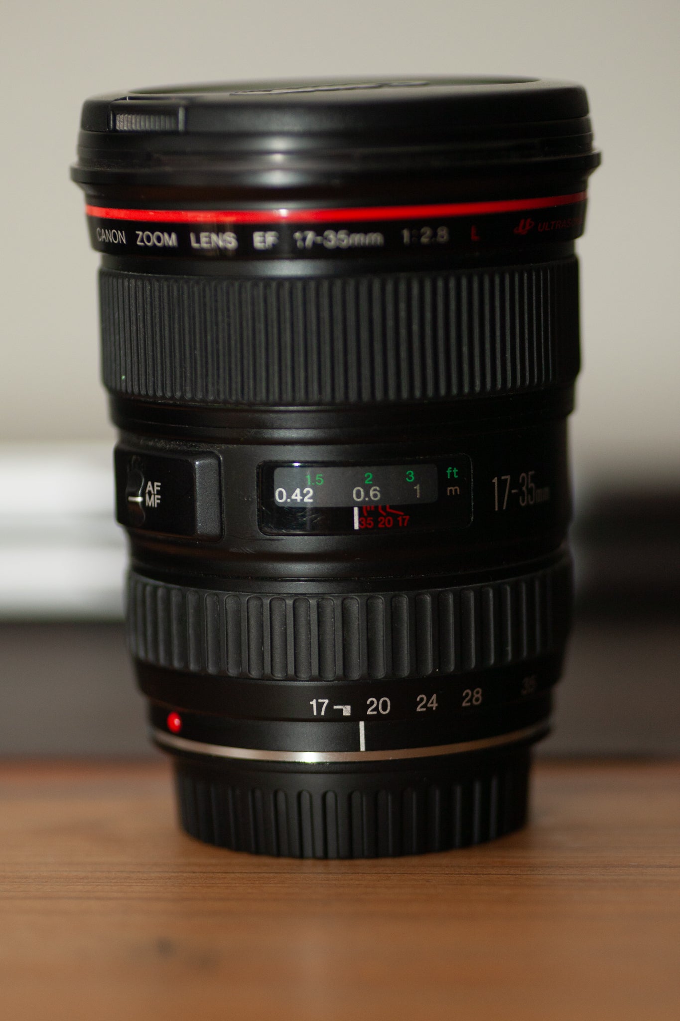 Canon EF 17-35mm f/2.8 L Ultrasonic Lens