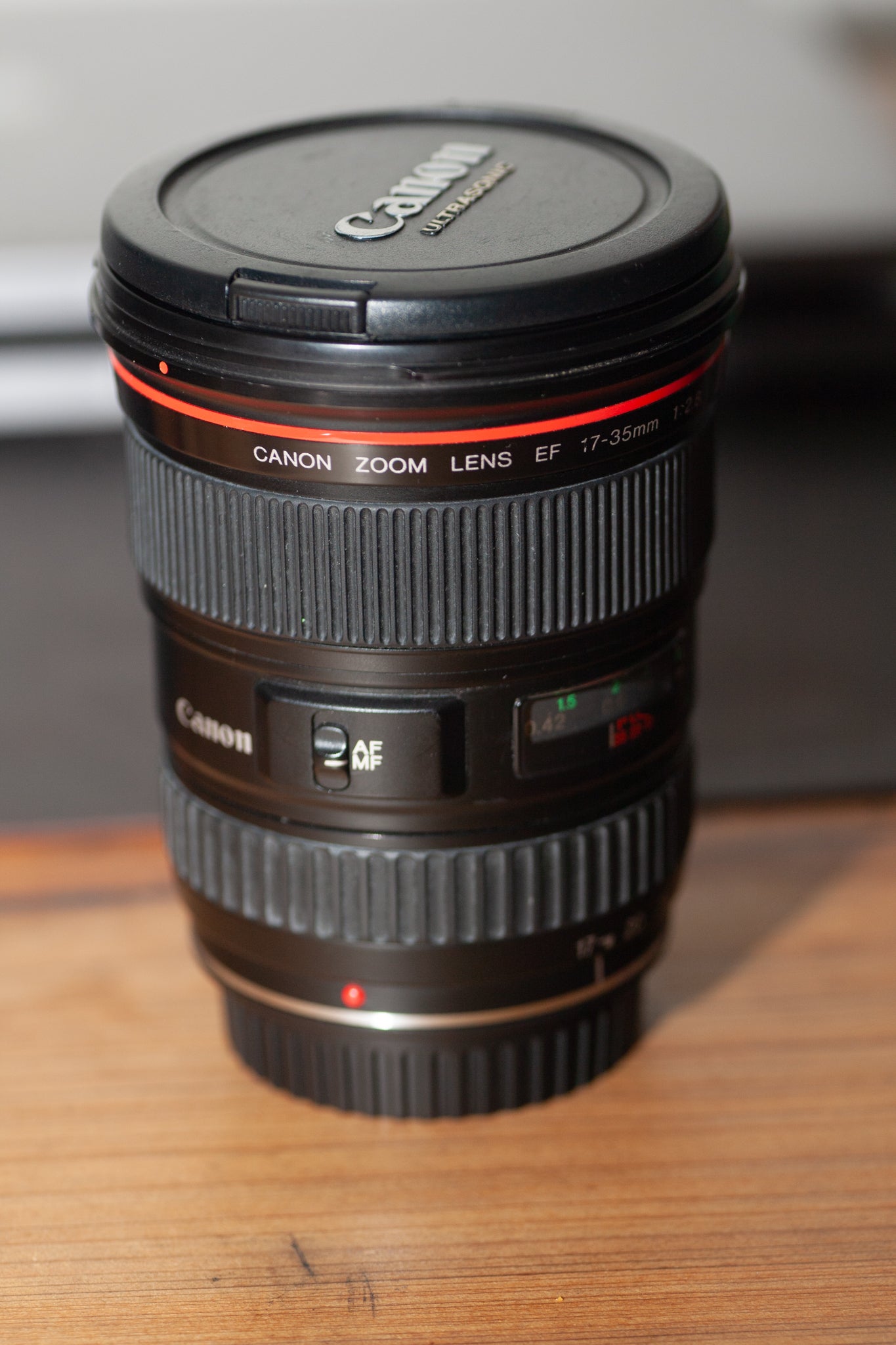 Canon EF 17-35mm f/2.8 L Ultrasonic Lens