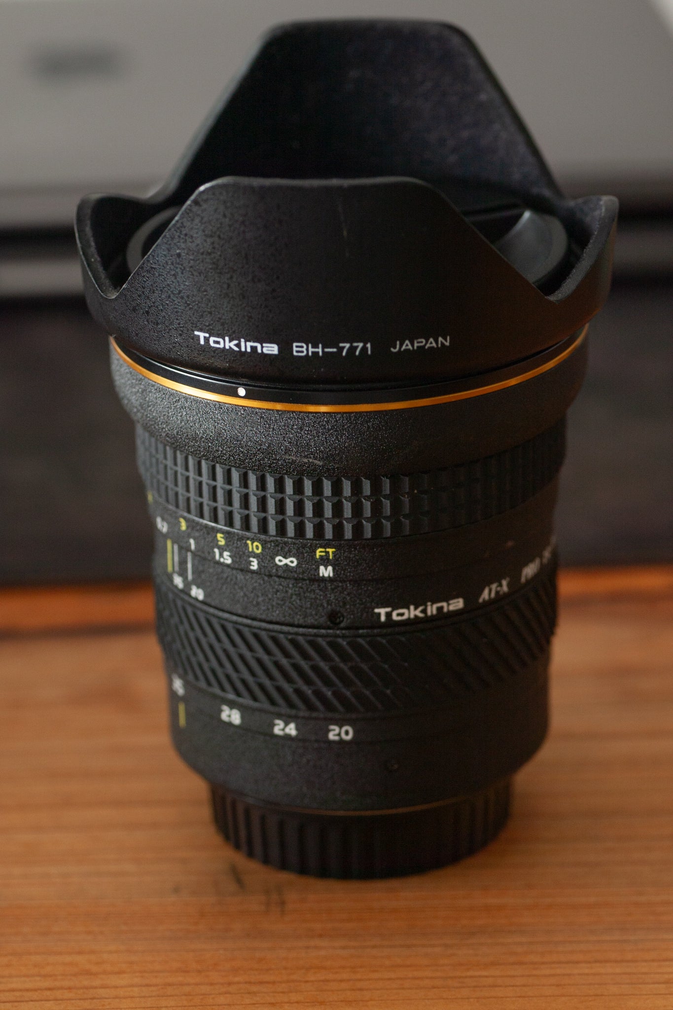 Tokina AT-X EF 20-35mm f/2.8