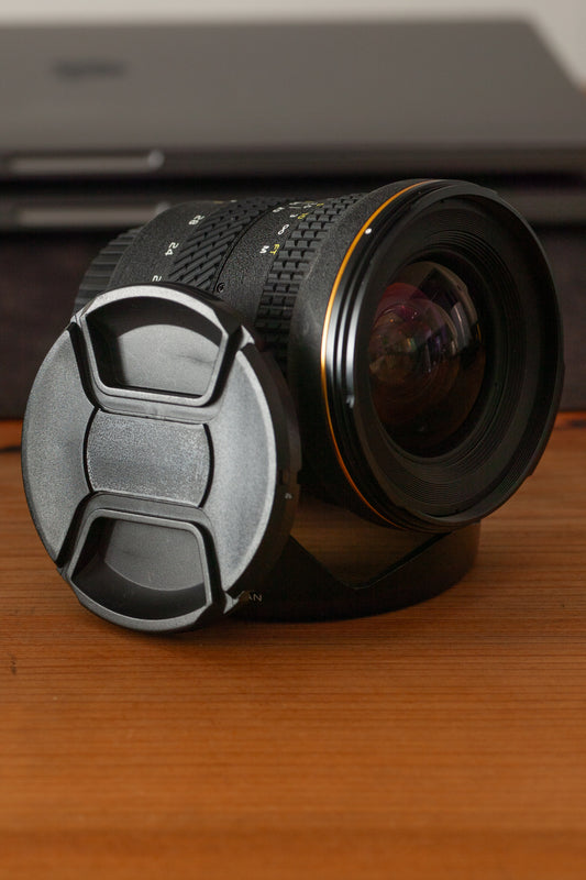 Tokina AT-X EF 20-35mm f/2.8