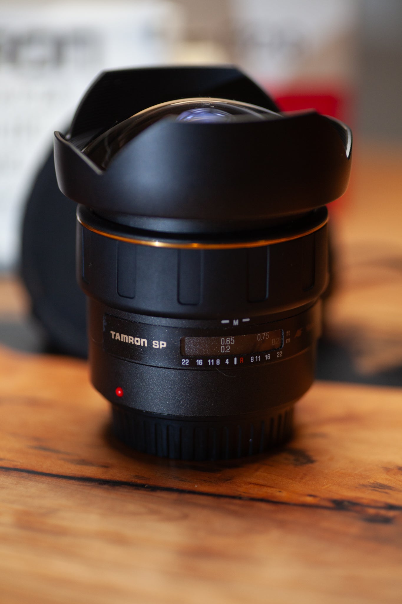 Tamron AF 14mm f/2.8 Aspherical IF – Ultra Gran Angular para Canon EF