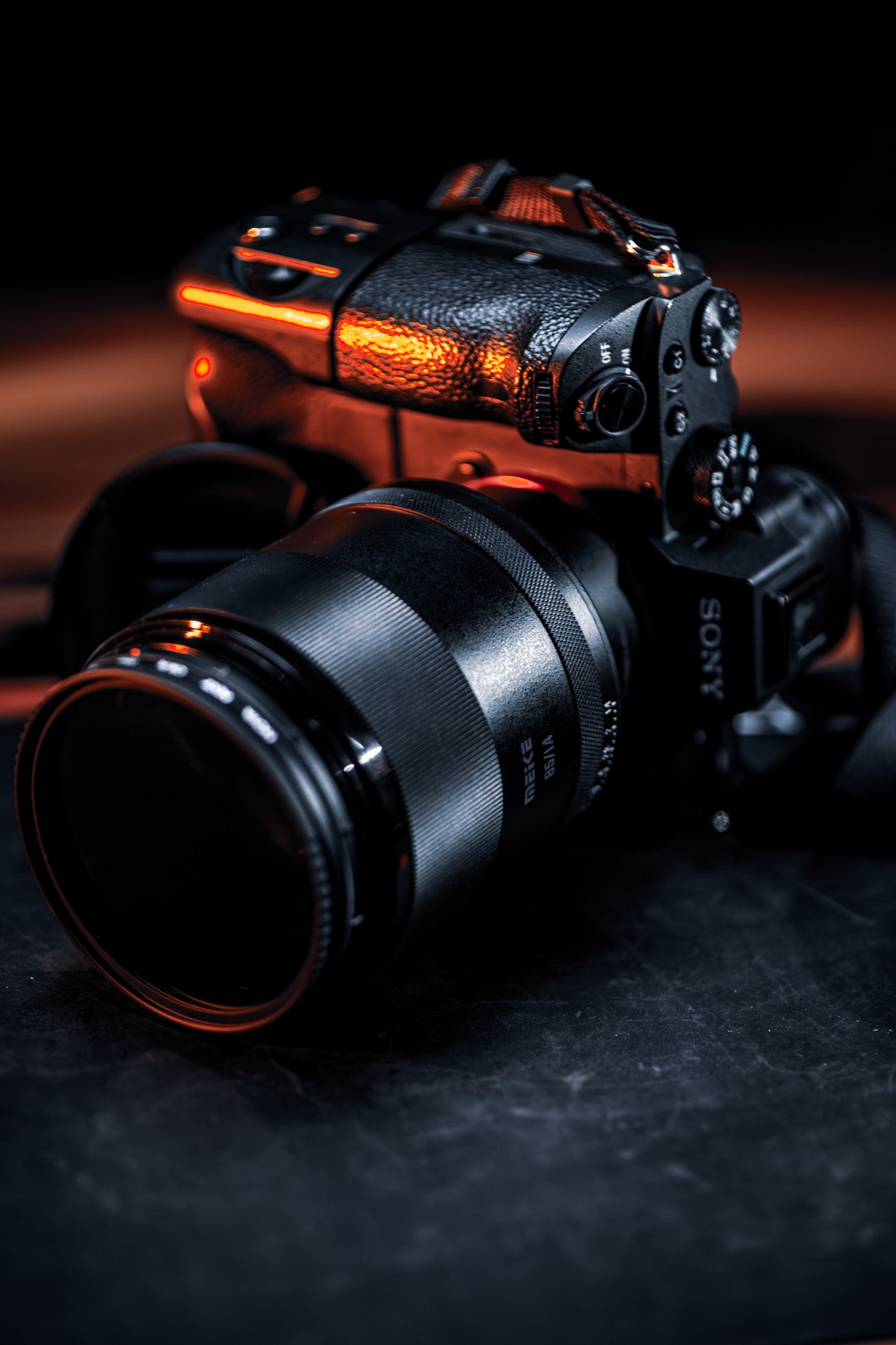 Sony A7S II + Meike 85mm f/1.4 Full Frame + Extras
