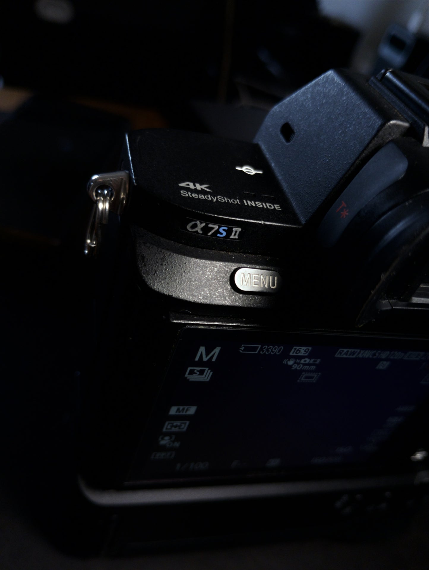 Sony A7S II — Cámara Full Frame Mirrorless 4K + Battery Grip Vertical con solo 6000 disparos