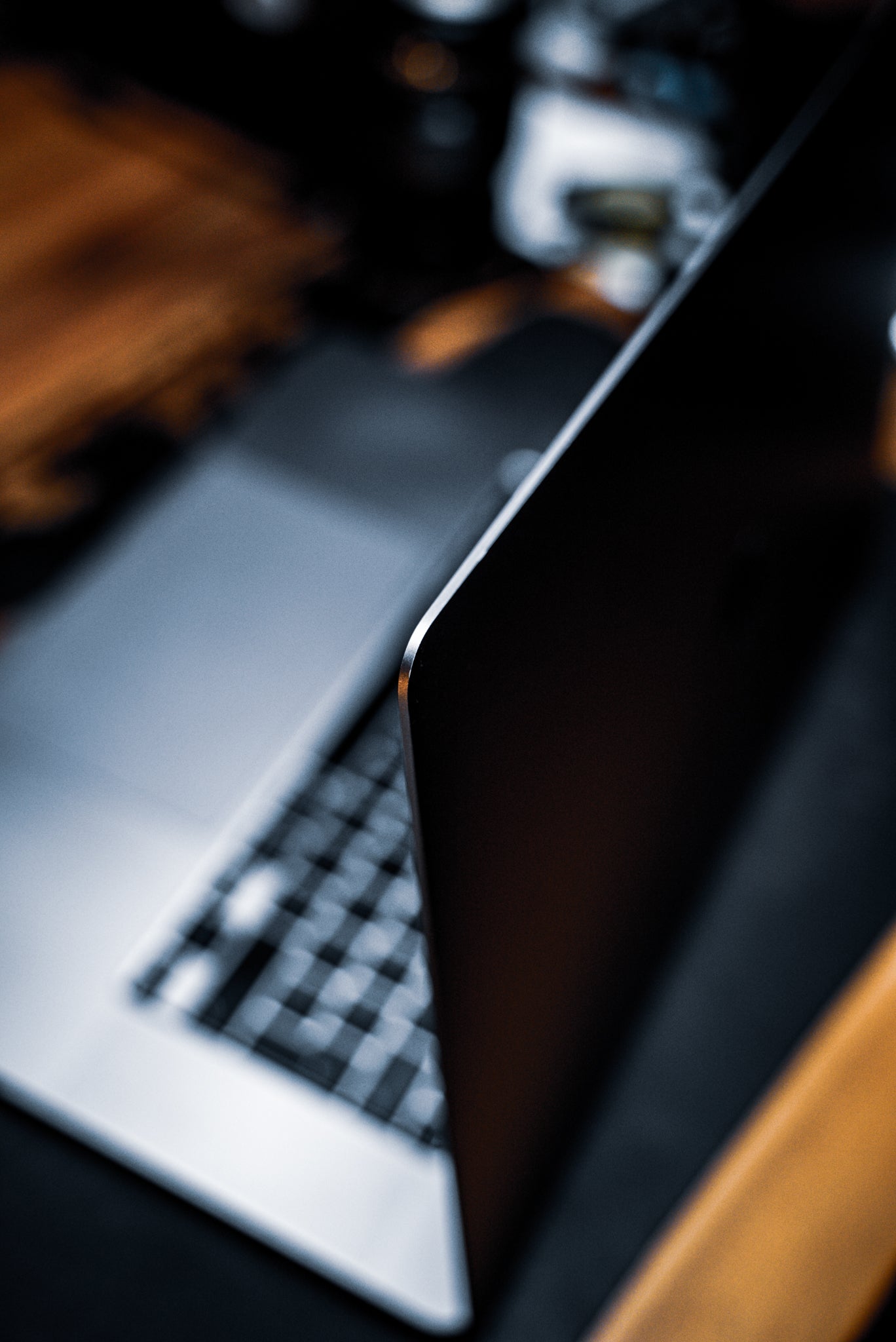 MacBook Pro 16” (2019) – Intel Core i7 / 32GB RAM / 512GB SSD – Gris Espacial
