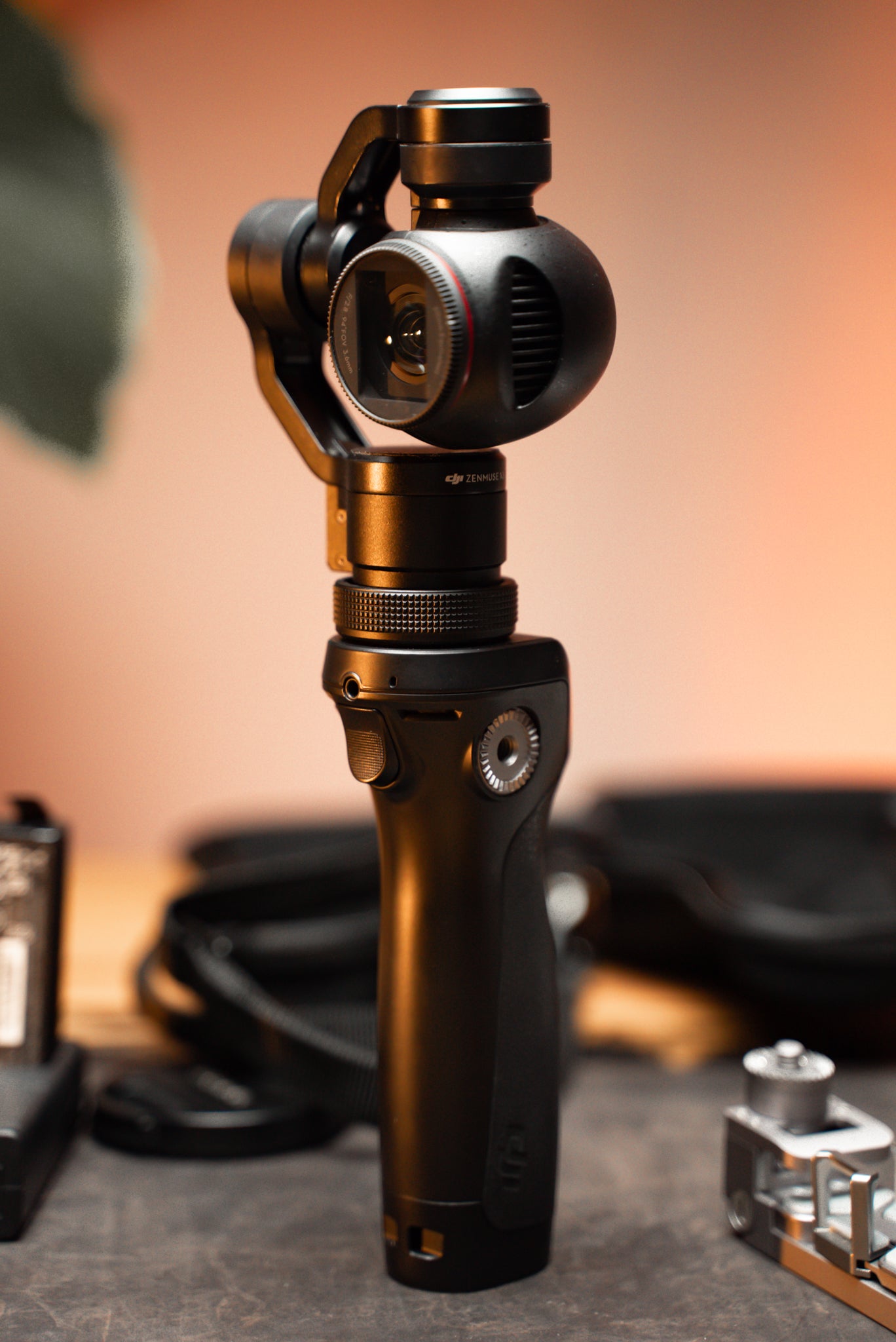 DJI Osmo  – Cámara Estabilizada 3 Ejes Ultra Compacta
