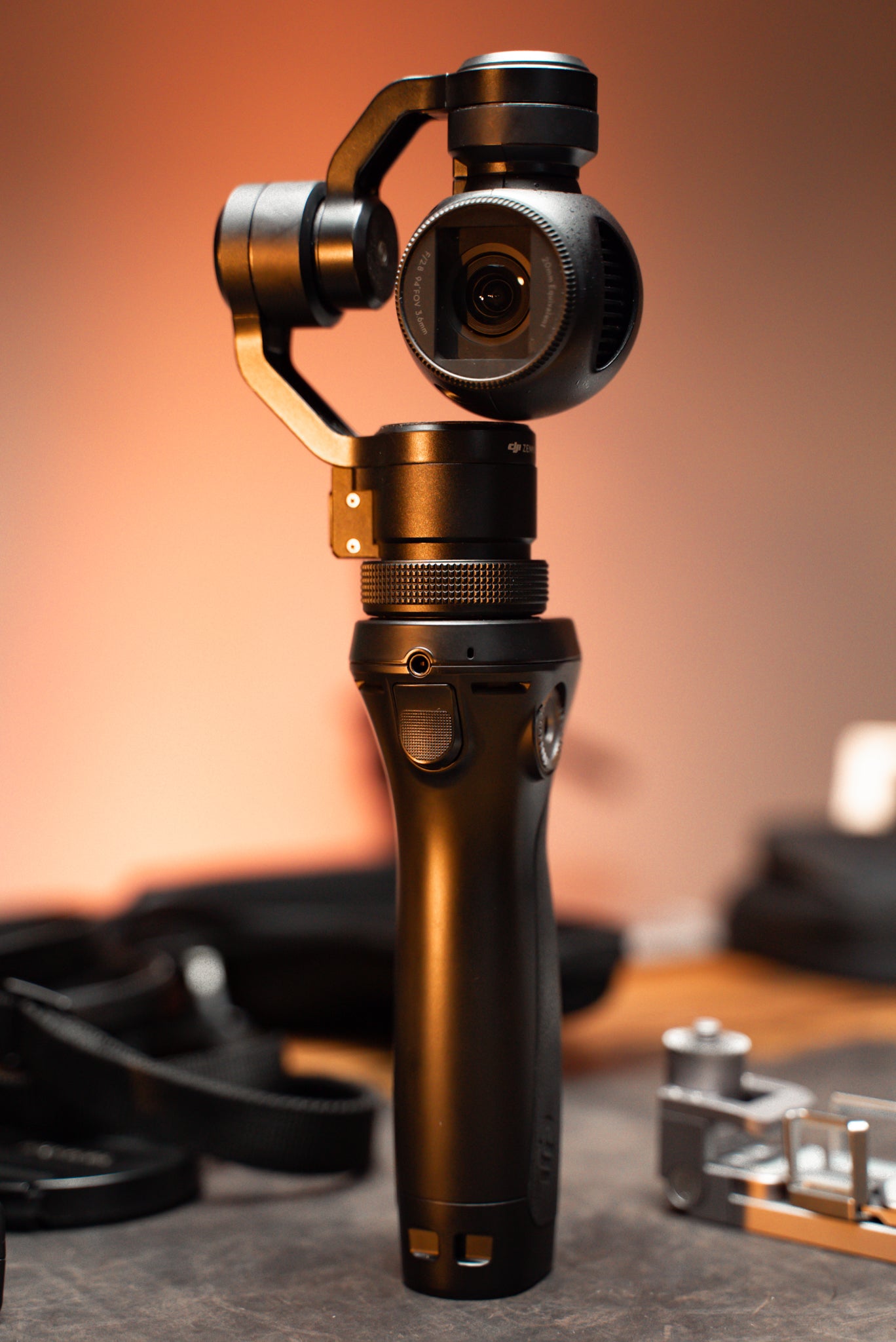 DJI Osmo  – Cámara Estabilizada 3 Ejes Ultra Compacta