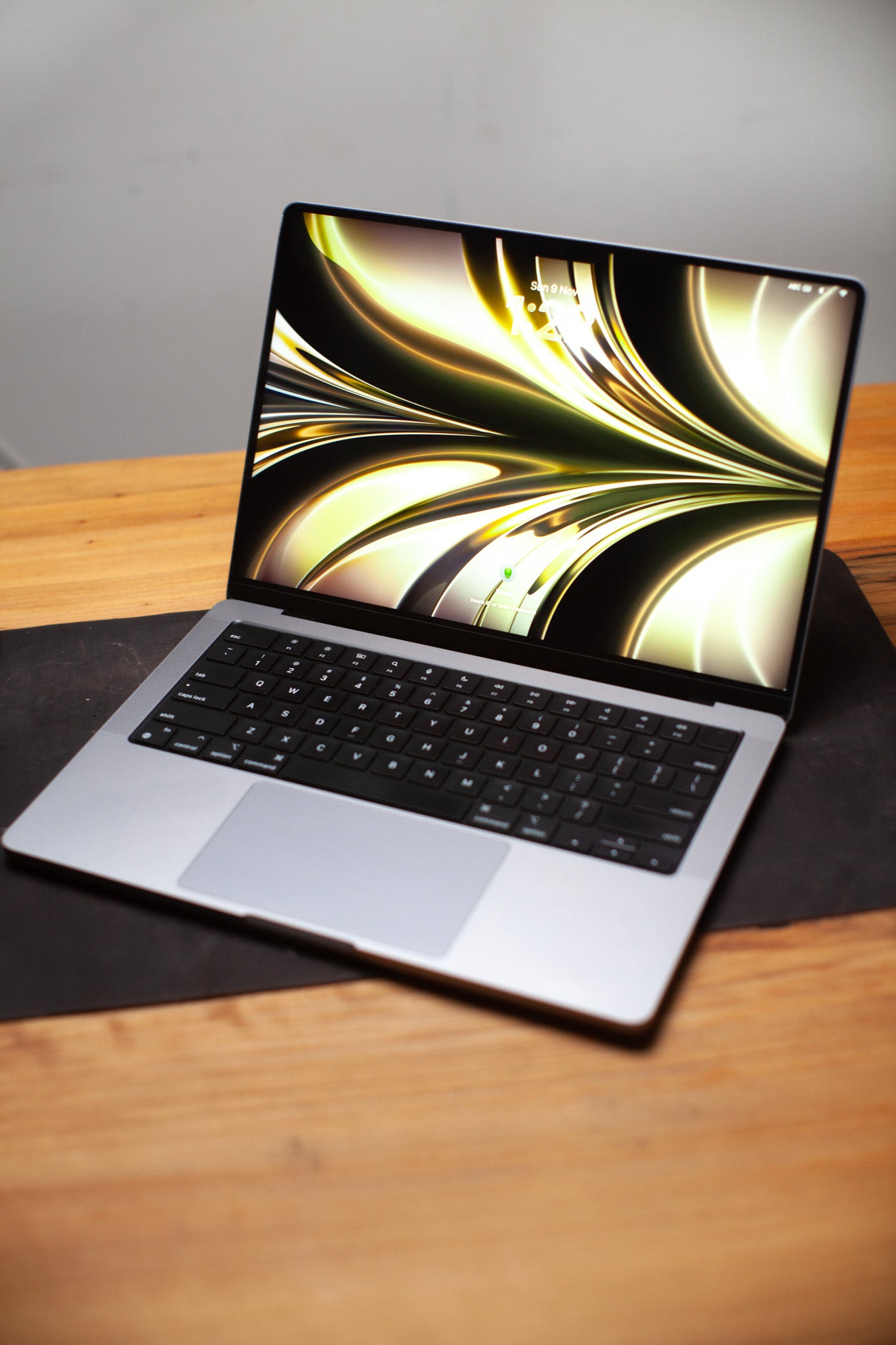 MacBook Pro 14" (2021) – Apple M1 Pro / 16GB RAM / 1TB SSD