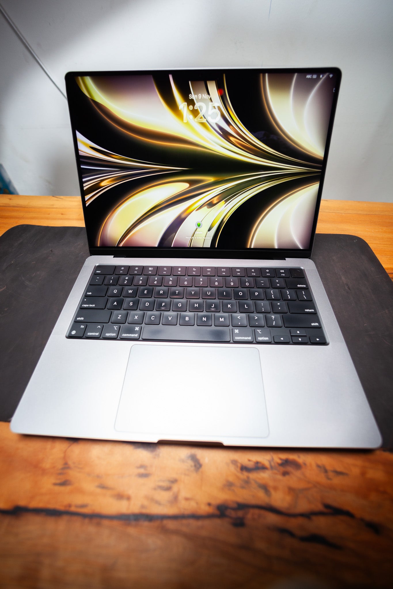 MacBook Pro 14" (2021) – Apple M1 Pro / 16GB RAM / 1TB SSD