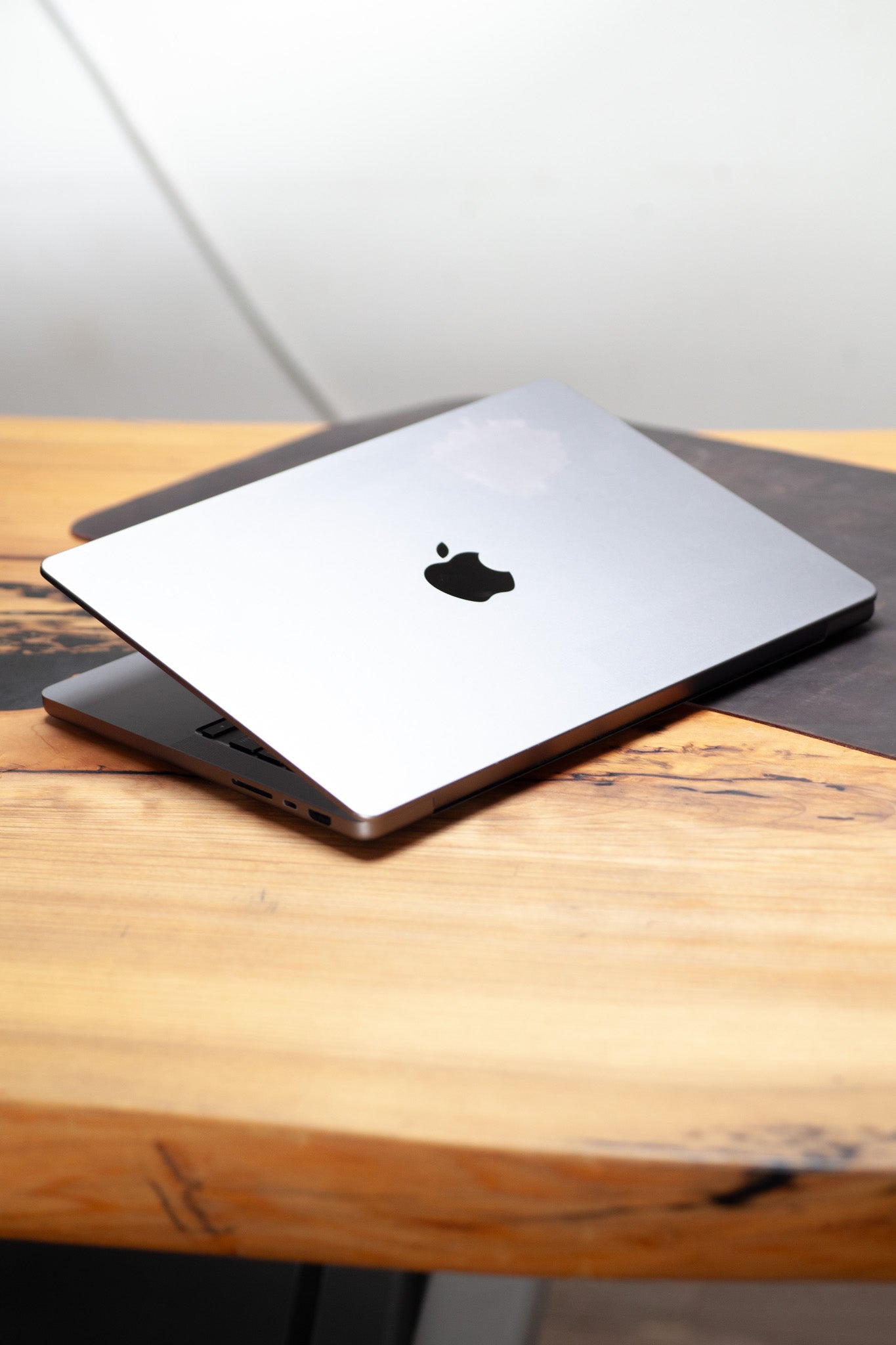 MacBook Pro 14" (2021) – Apple M1 Pro / 16GB RAM / 1TB SSD