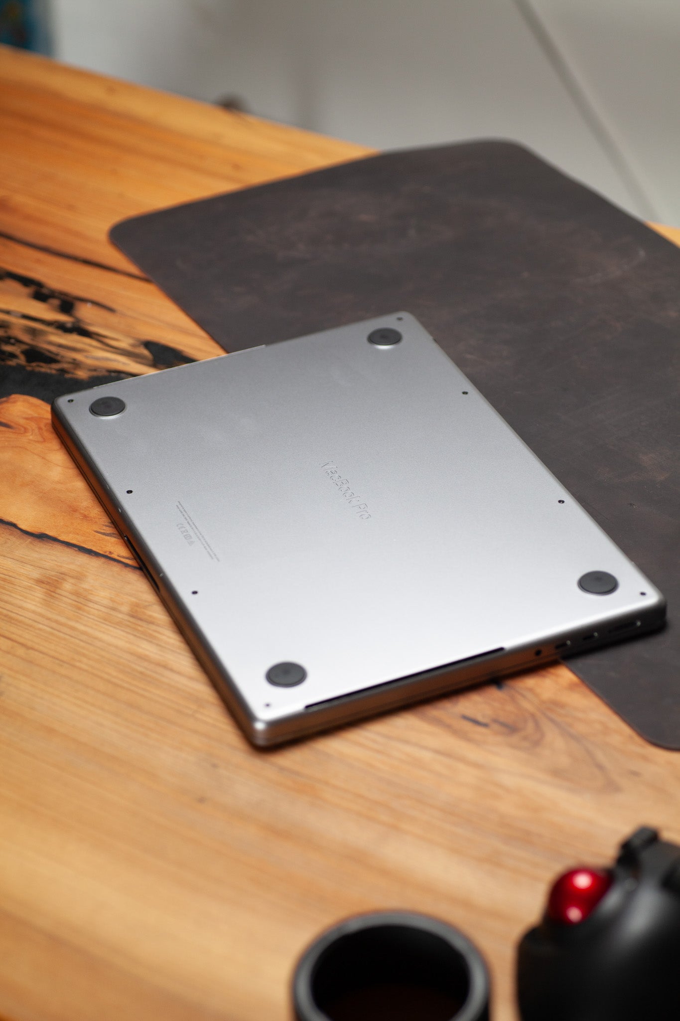 MacBook Pro 14" (2021) – Apple M1 Pro / 16GB RAM / 1TB SSD