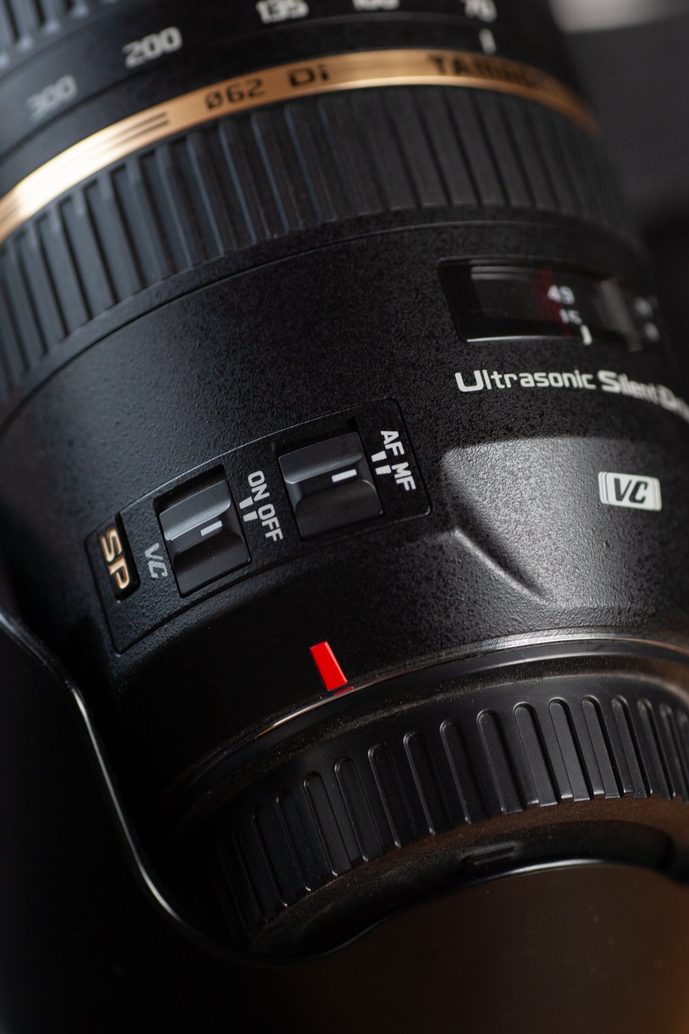 TAMRON SP 70-300mm f/4-5.6 Di VC