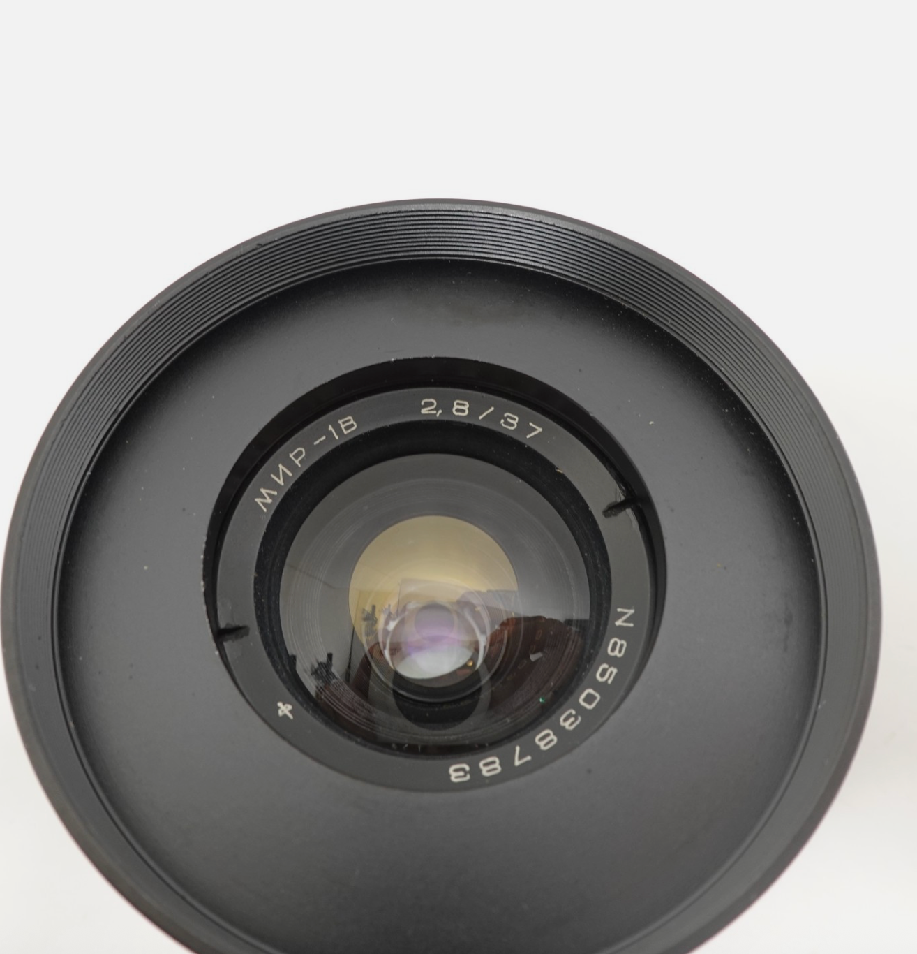MIR-1B 37mm f/2.8 – Lente Vintage Soviético