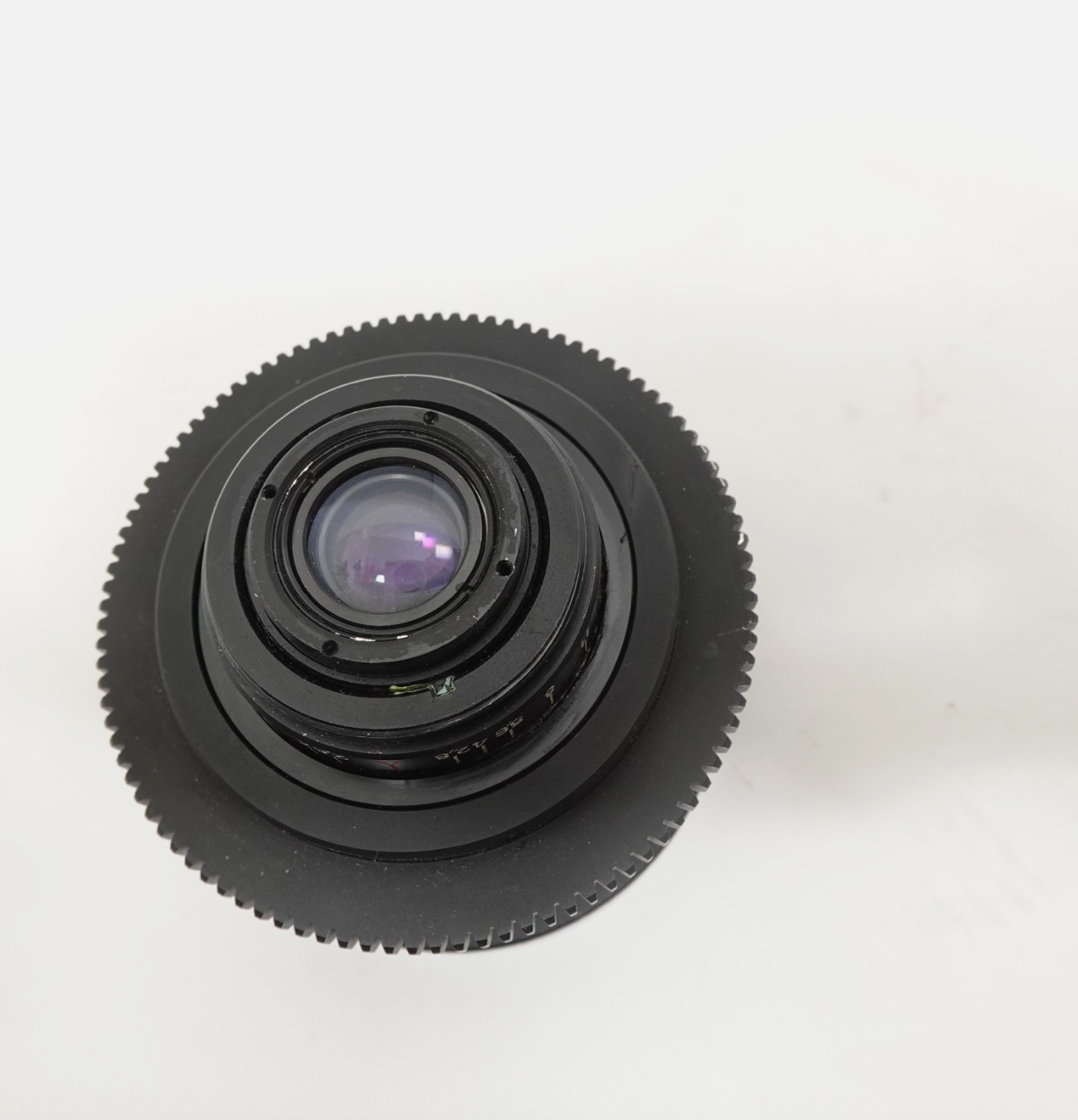 MIR-1B 37mm f/2.8 – Lente Vintage Soviético