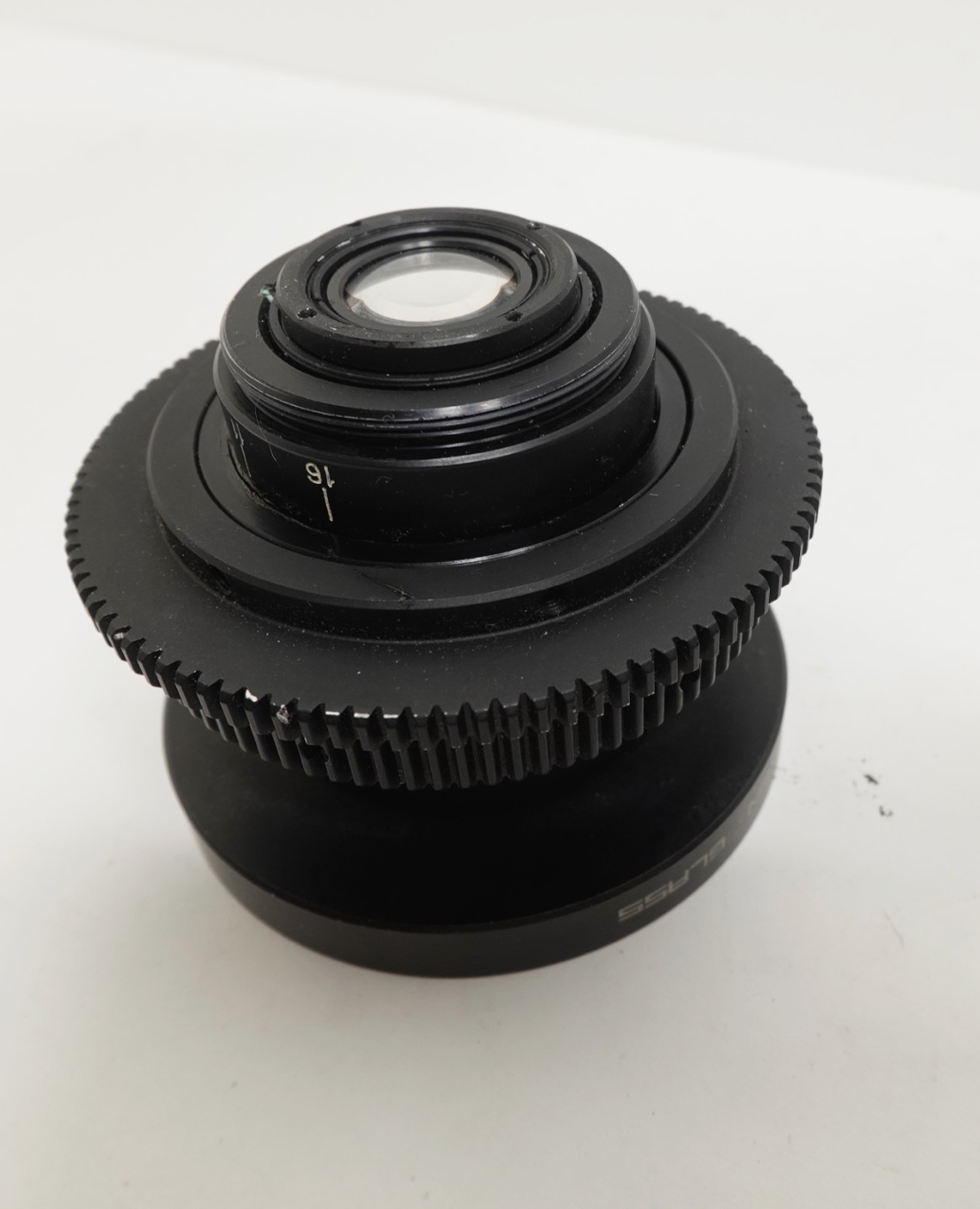 MIR-1B 37mm f/2.8 – Lente Vintage Soviético