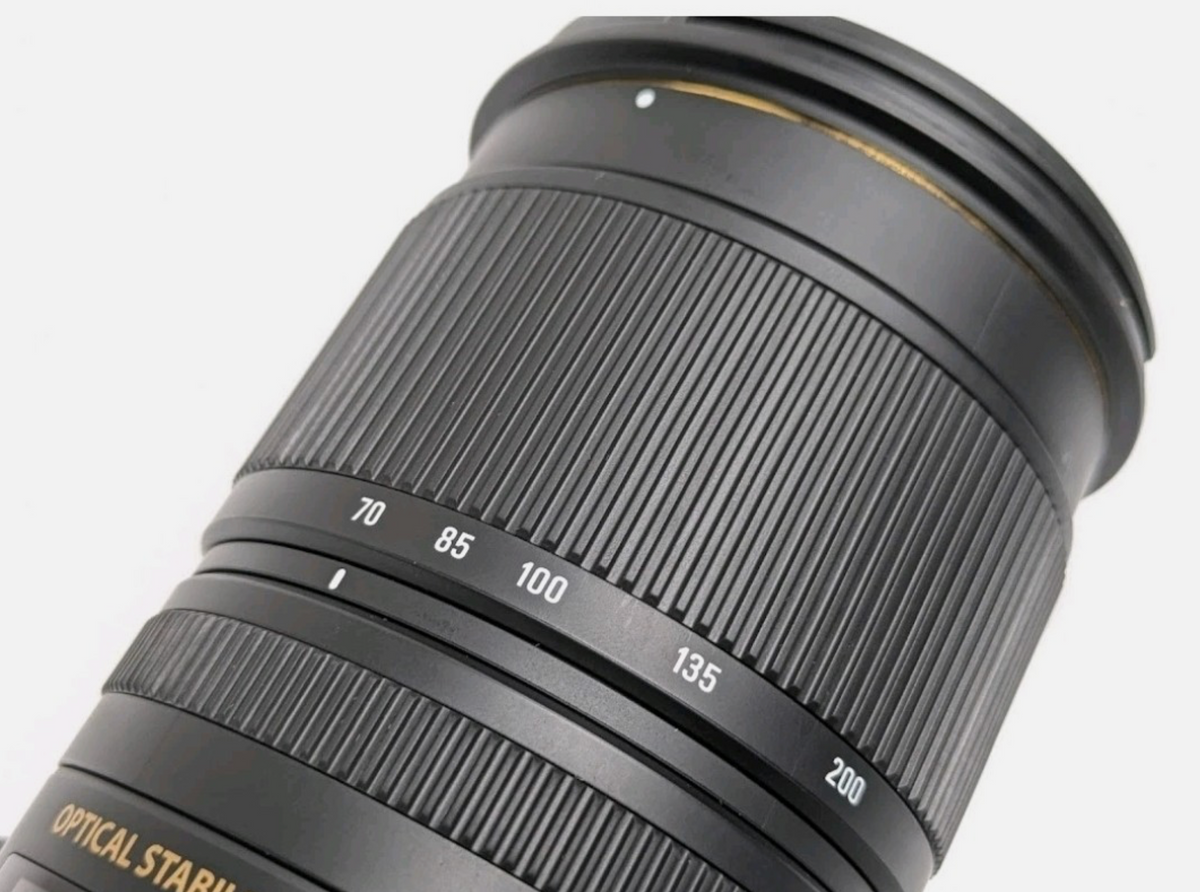Sigma 70-200mm f/2.8 APO DG HSM with Optical Stabilizer – Canon EF mount