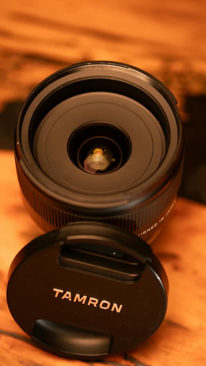 Tamron 24mm f/2.8 Di III OSD M1:2 — Sony E / FE