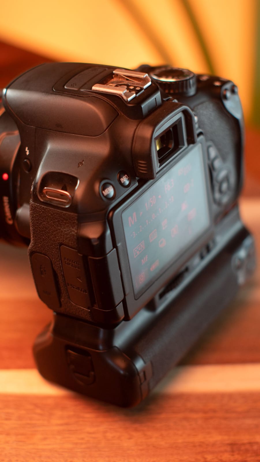 Canon EOS Rebel T4i + Canon EF 28-135mm IS USM + Battery Grip
