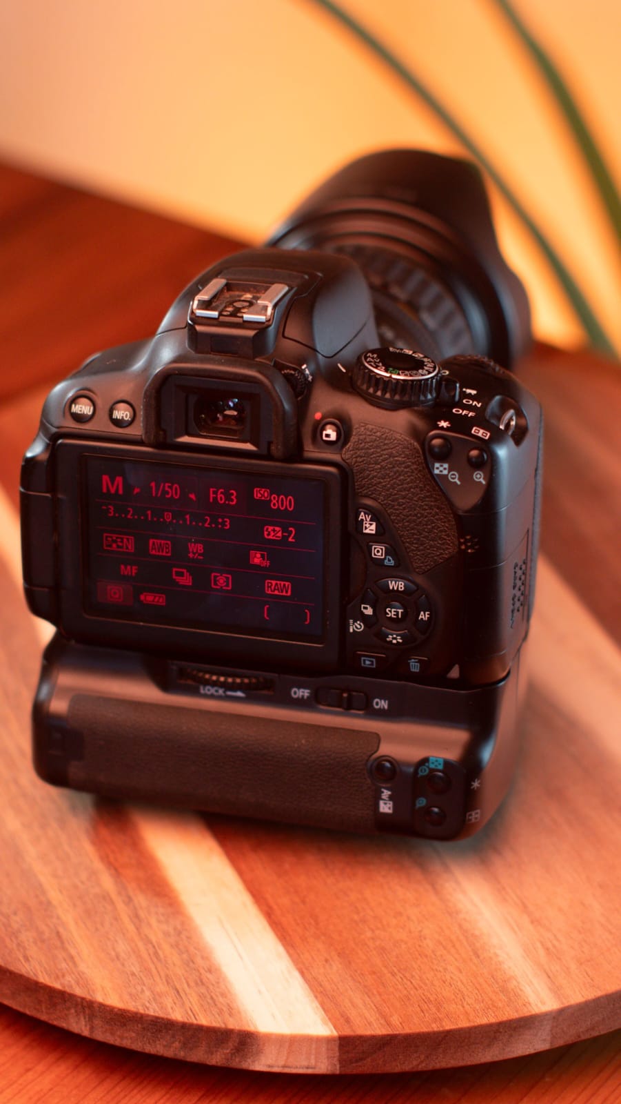 Canon EOS Rebel T4i + Canon EF 28-135mm IS USM + Battery Grip