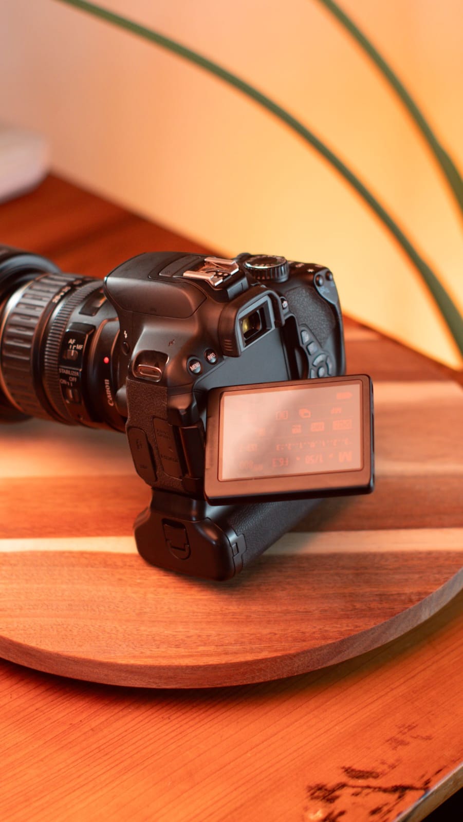 Canon EOS Rebel T4i + Canon EF 28-135mm IS USM + Battery Grip