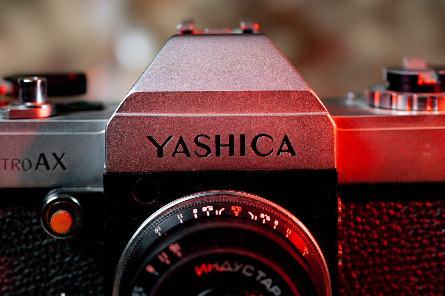 ¡Descubre la Yashica Electro AX